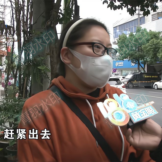 女儿奶茶店要纸巾被赶出来母亲与店员爆发冲突随后索要五千元米乐M6 M6米乐(图2)