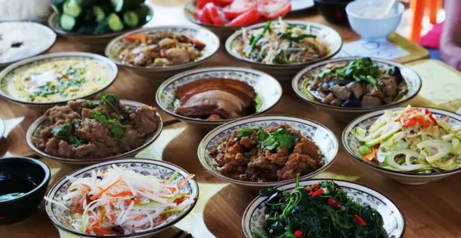 米乐M6 M6米乐鼓励餐饮下沉、打造“美食名村”乡村休闲餐饮政策重点！(图3)